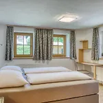Haus St. Bernard Петной-ам-Арльберг
